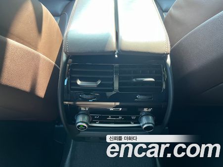 BMW 5 Series 2020, фото 17