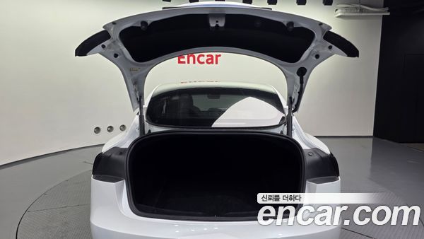 Tesla Model 3 2024, фото 26