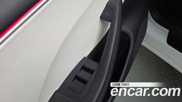 Tesla Model 3 2024, фото 29