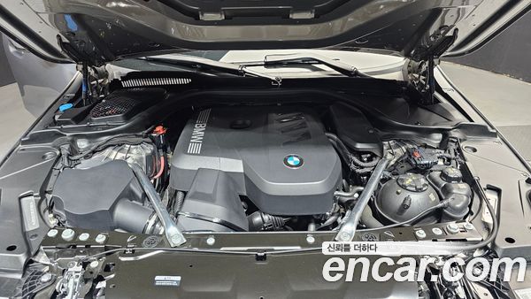 BMW 5 Series 2025, фото 6