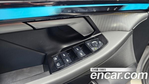 BMW 5 Series 2025, фото 26
