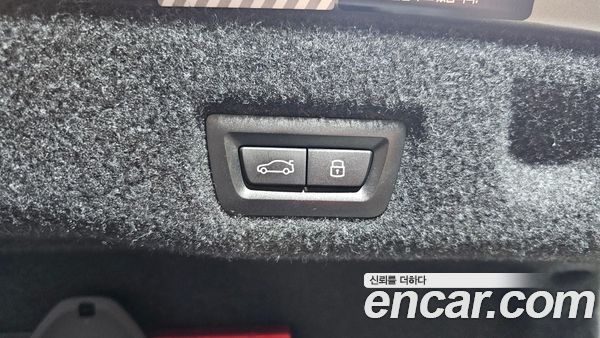 BMW 5 Series 2025, фото 31