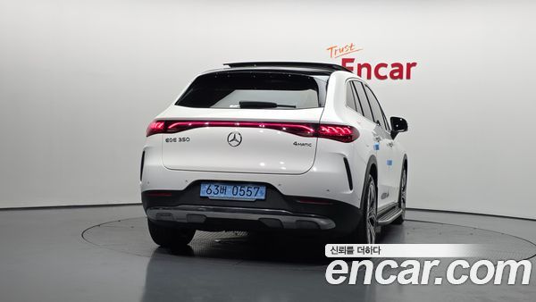 Mercedes-Benz EQE 2023, фото 4