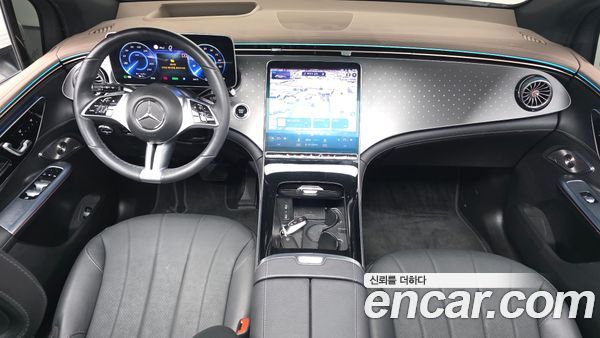 Mercedes-Benz EQE 2023, фото 10