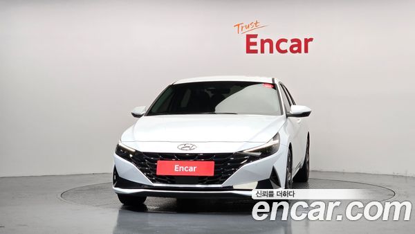 Hyundai Elantra 2021, фото 3