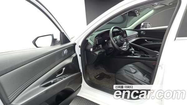 Hyundai Elantra 2021, фото 10