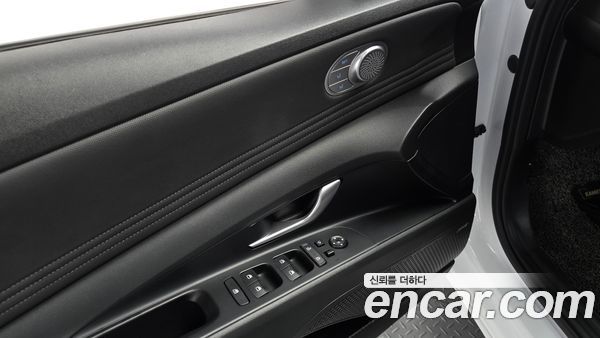 Hyundai Elantra 2021, фото 18