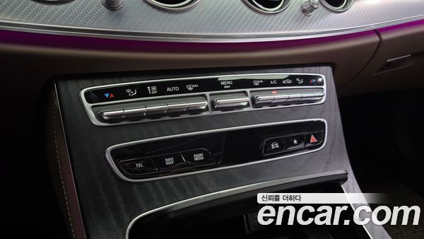 Mercedes-Benz E-Class 2021, фото 27