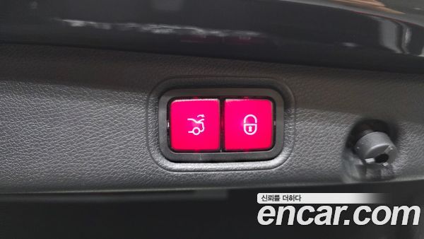 Mercedes-Benz E-Class 2021, фото 34