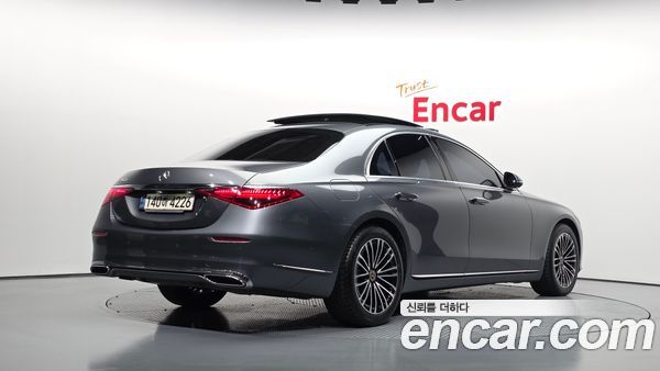 Mercedes-Benz S-Class 2022, фото 2