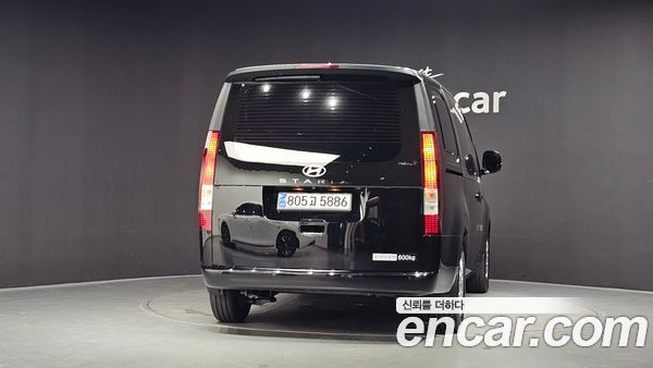 Hyundai Staria 2025, фото 4