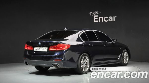 BMW 5 Series 2020, фото 2