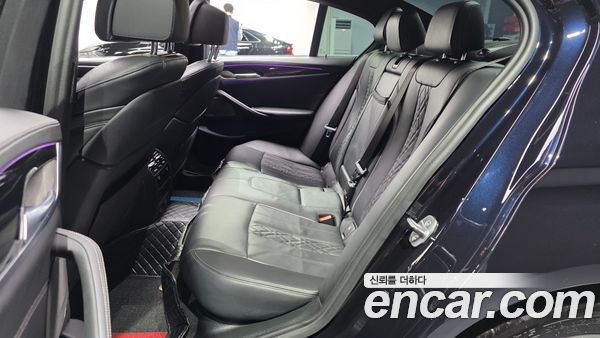 BMW 5 Series 2020, фото 11