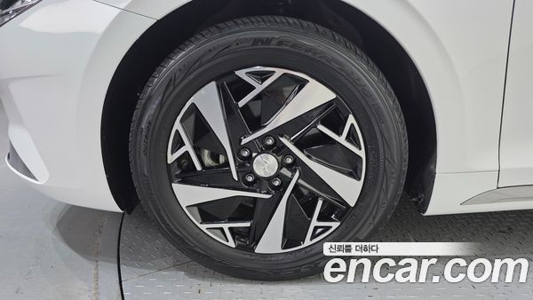 Hyundai Grandeur 2023, фото 5