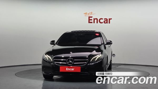 Mercedes-Benz E-Class 2020, фото 3