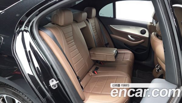 Mercedes-Benz E-Class 2020, фото 17