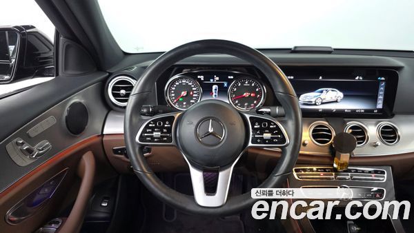 Mercedes-Benz E-Class 2020, фото 19