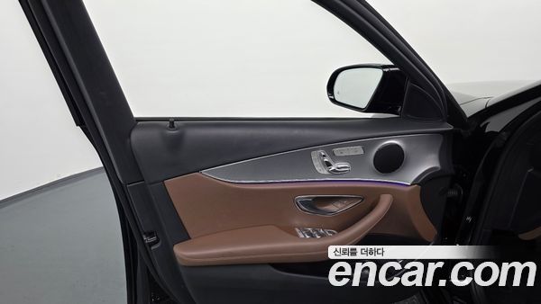 Mercedes-Benz E-Class 2020, фото 14