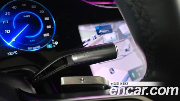 Mercedes-Benz EQS 2023, фото 12
