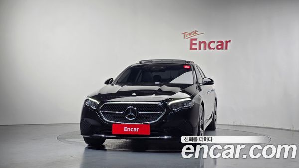 Mercedes-Benz E-Class 2026, фото 3