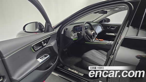 Mercedes-Benz E-Class 2026, фото 13