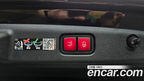 Mercedes-Benz E-Class 2026, фото 24