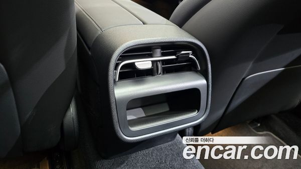 Mercedes-Benz E-Class 2026, фото 29