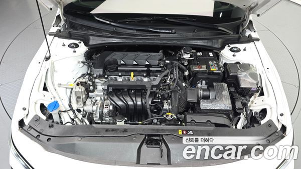 Hyundai Elantra 2024, фото 6