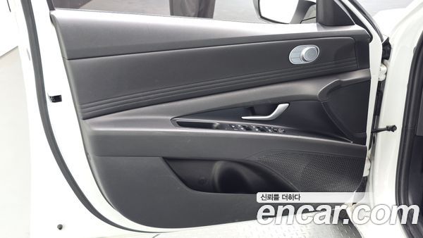 Hyundai Elantra 2024, фото 14
