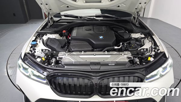 BMW 3 Series 2024, фото 6