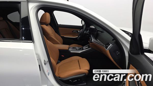BMW 3 Series 2024, фото 16