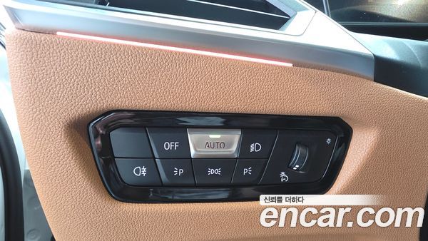 BMW 3 Series 2024, фото 30