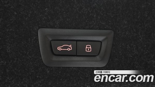 BMW 3 Series 2024, фото 33