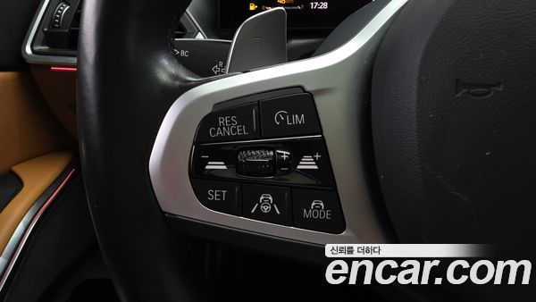 BMW 3 Series 2024, фото 36