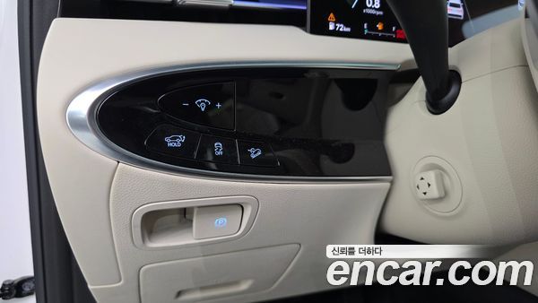 Genesis GV70 2025, фото 14