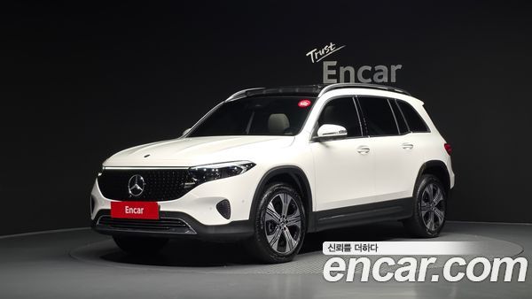 Mercedes-Benz EQB 2026