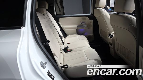 Mercedes-Benz EQB 2026, фото 12