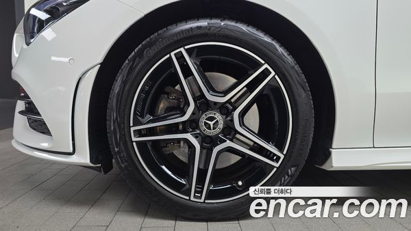 Mercedes-Benz CLA 2023, фото 4