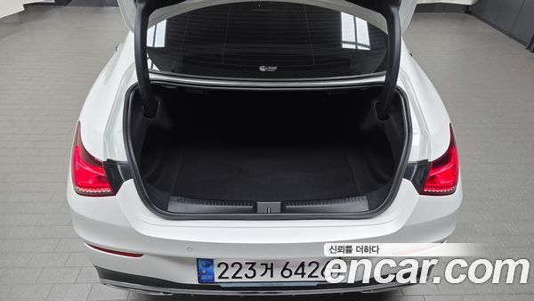 Mercedes-Benz CLA 2023, фото 28