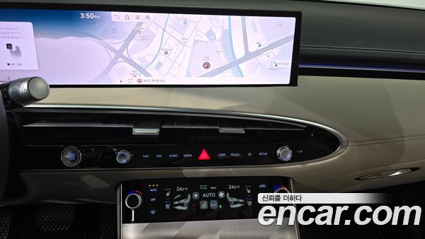 Genesis GV70 2025, фото 17