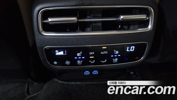 Genesis GV70 2025, фото 28