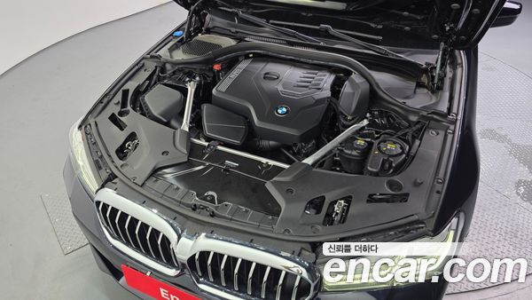 BMW 5 Series 2022, фото 6