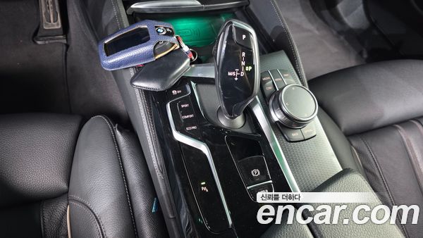 BMW 5 Series 2022, фото 9