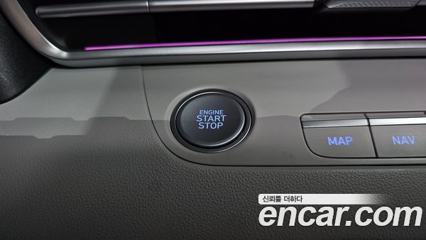 Hyundai Elantra 2023, фото 29