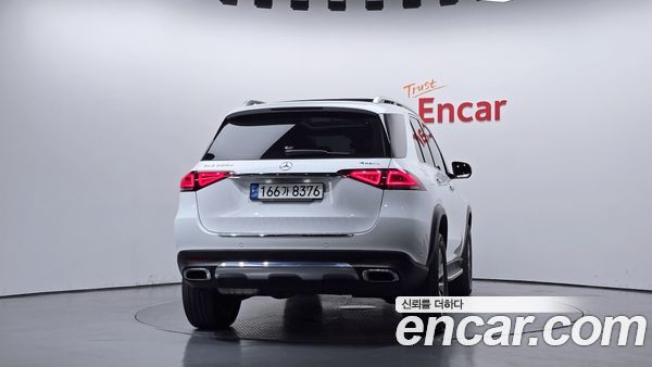 Mercedes-Benz GLE 2022, фото 4