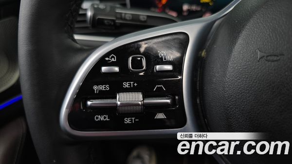 Mercedes-Benz GLE 2022, фото 23