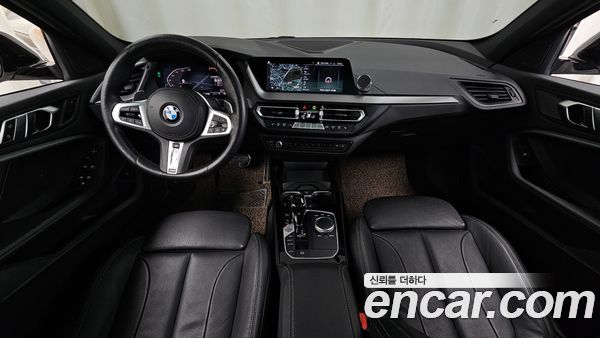 BMW 1 Series 2022, фото 10