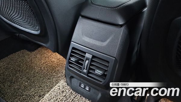 BMW 1 Series 2022, фото 31