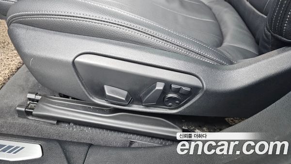 BMW 1 Series 2022, фото 32