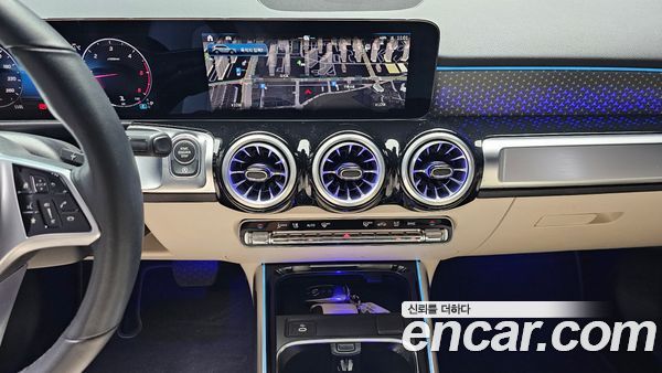 Mercedes-Benz GLB 2024, фото 20